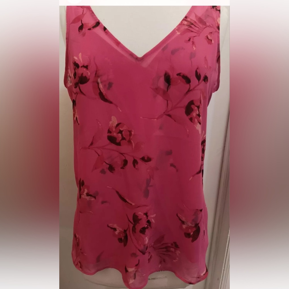 White House Black Market  Layered Sleeveless Pink Floral Print Top Size Small